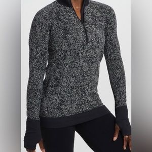 Lulu lemon like new Black and White Pullover